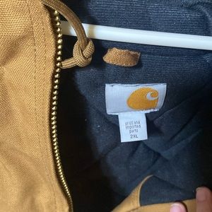 Carhartt puffy jacket
